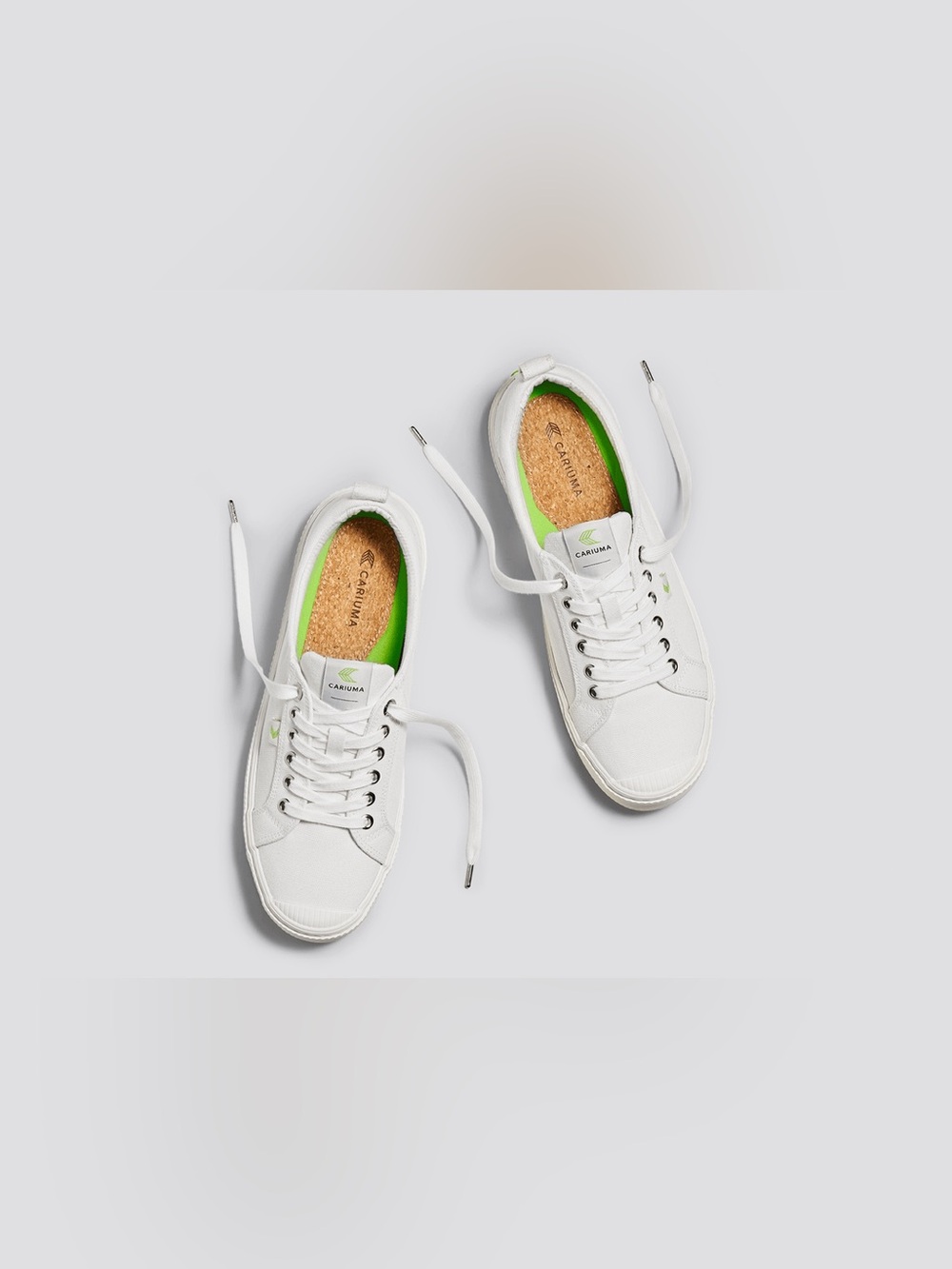 CARIUMA OCA Low Off-White Women’s size 8.5/men’s size 7